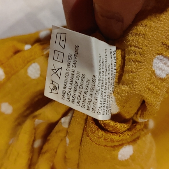 Red Coral Mustard Yellow Polka Dot A Line Tunic Style with Pockets Medium - Picture 9 of 12